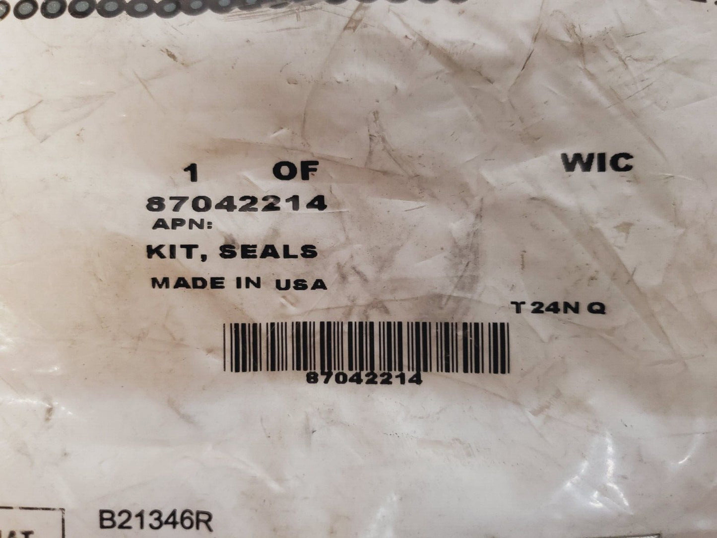 CNH Kit Seals 87042214 T24NQ B21346R