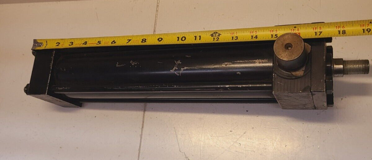 Lehigh Pneumatic Air Cylinder Model HP25 S/N 1029355 | 19676