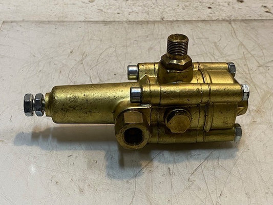 General Pump Valve 7" Long 3-1/4" Wide 3-1/2" Tall 17mm Thread 15mm ID