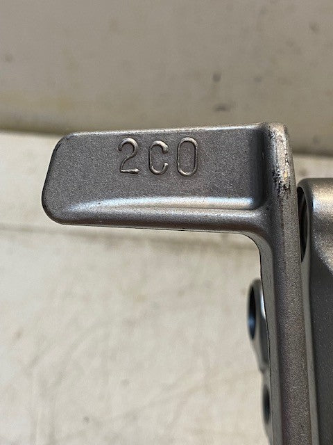 Motorcycle Rear Right Footrest Bracket and Peg Assembly 2C0-3 | 5SL-4