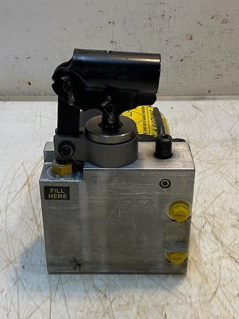 International Power Packer Hydraulic Hand Pump HP50024201 | 2029385C91 | 05180 P