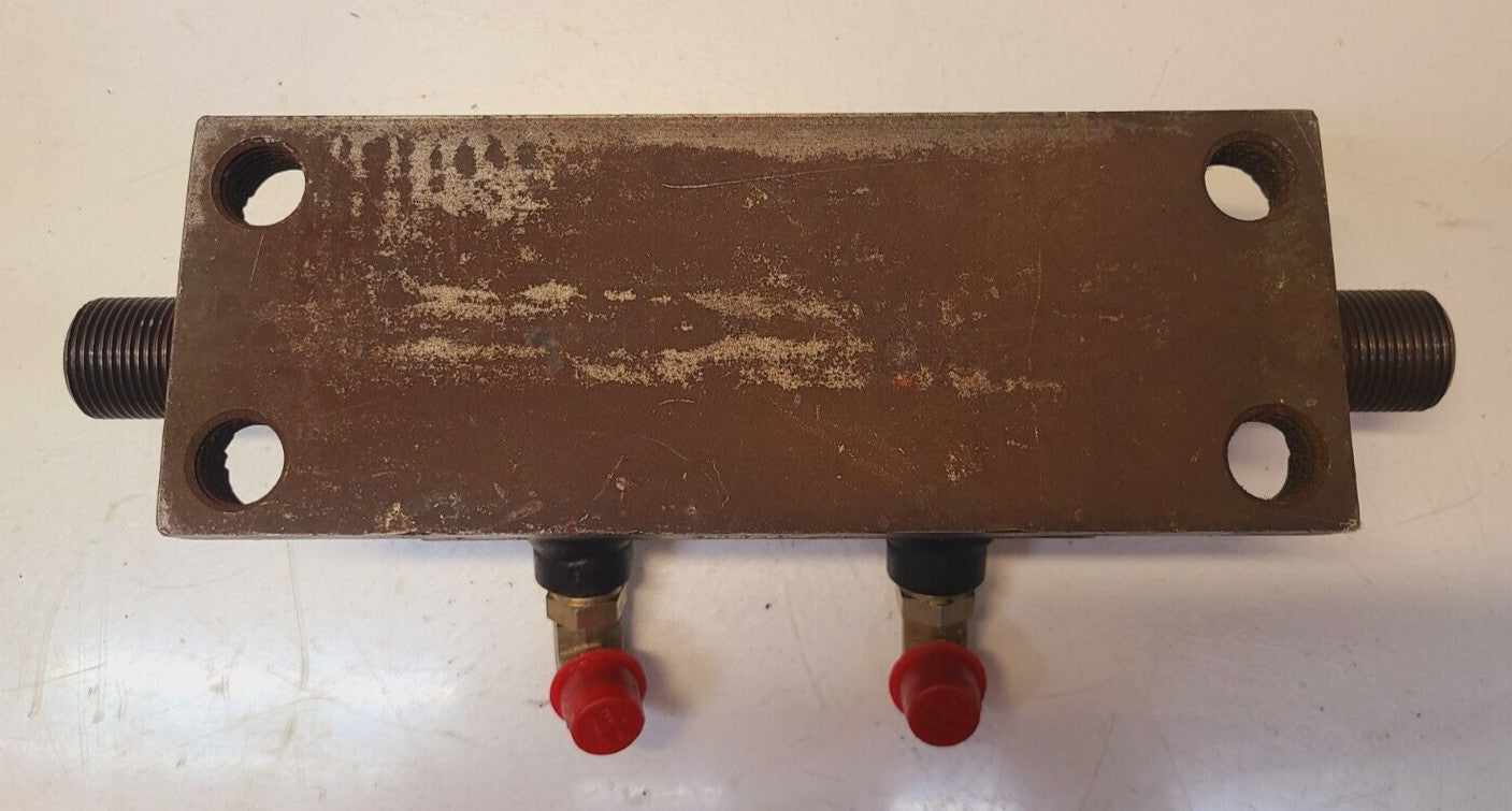Clark Steering Cylinder with Support Base 9.5" x 3.5" | 13" Long