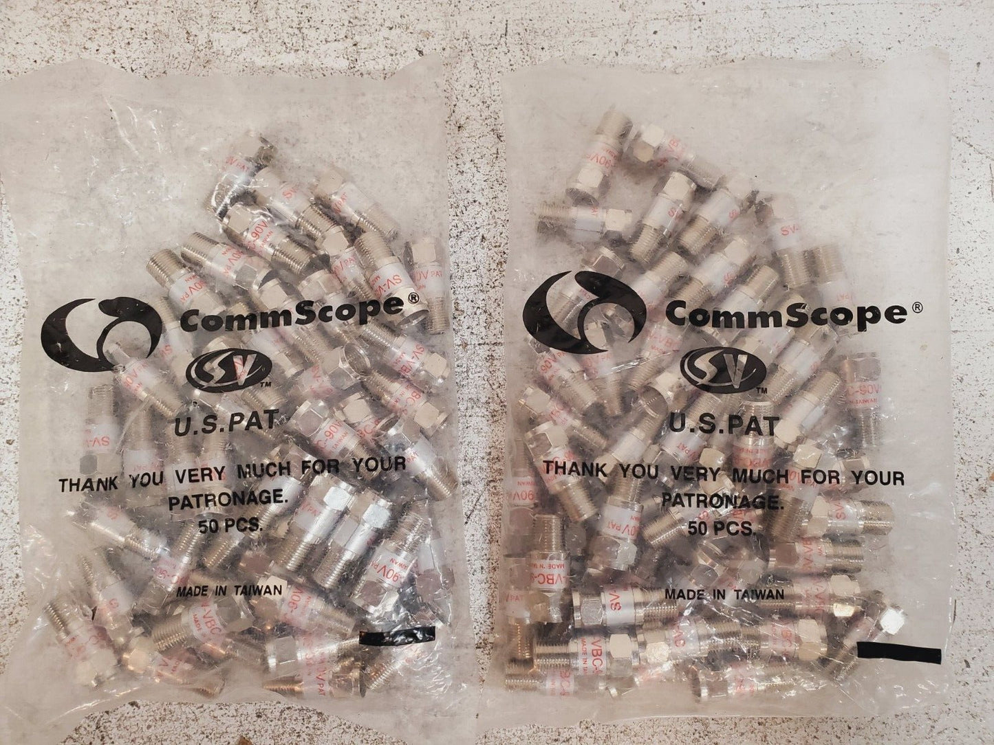 100 Quantity of Commscope Coaxial Connectors SV-VBC-90V Pat 3/8" (100 Qty)