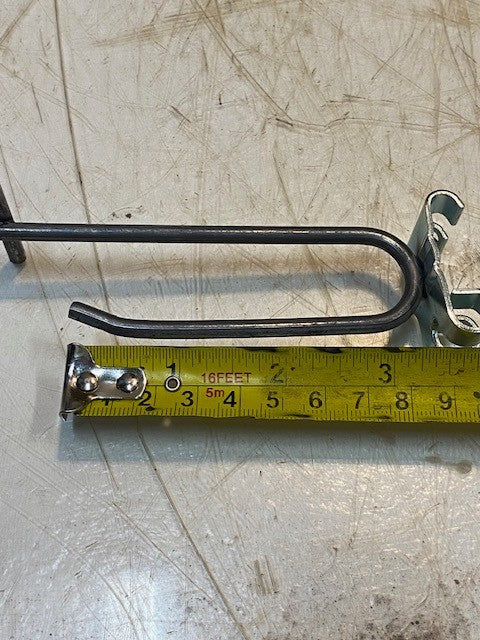 10x10 Box 19lbs of Hundreds of 4" Scanner Peg Hooks for Crossbars & Wire Grids