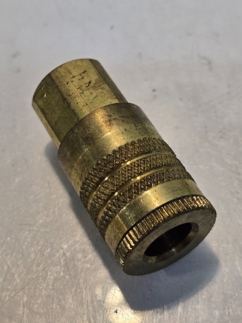 5 Quantity of 1/4" Quick Connect Couplings 1/4" FPT 19mm Hex (5 Quantity)