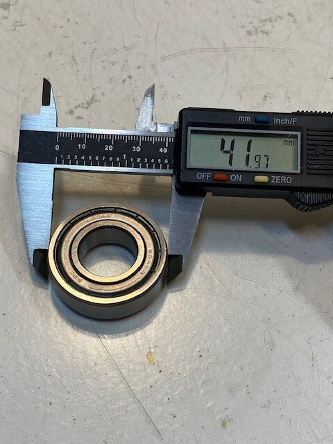 8 Quantity of KBC 6004Z Single Row Radial Ball Bearings 42x20x12mm (8 Quantity)