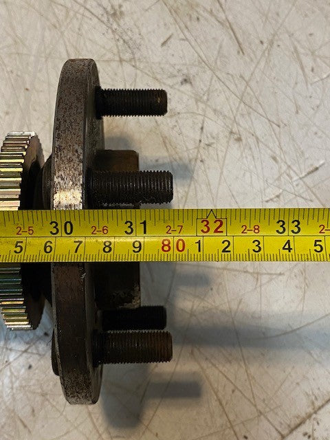 Heavy Duty Rear Axle Shaft 5-Bolt 31-1/2" Long 30-Spline 582-2 F7 | S 226