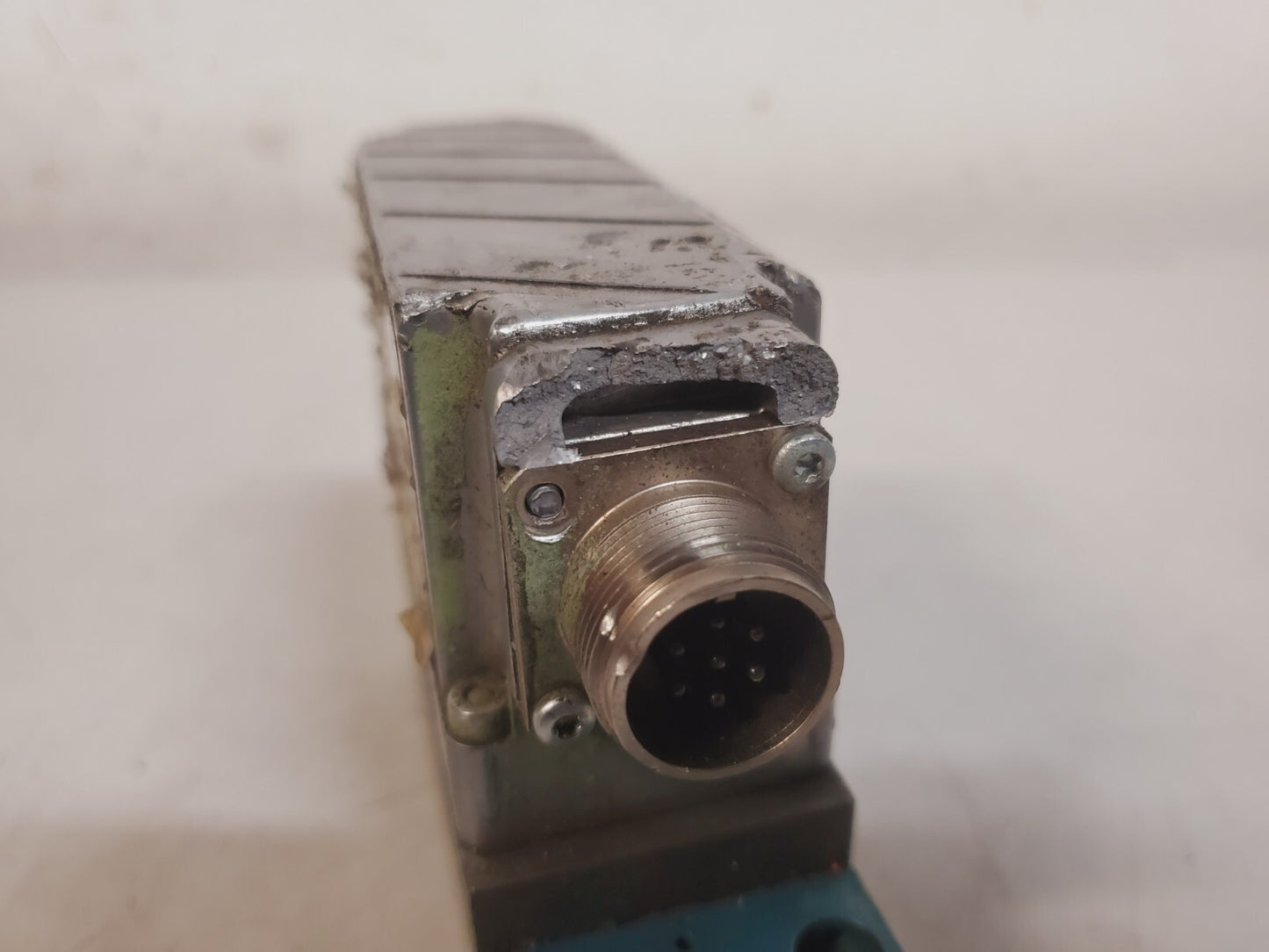 Bosch Hydraulic Control Valve 19553 | 98236 | 114 | 4126A | 388