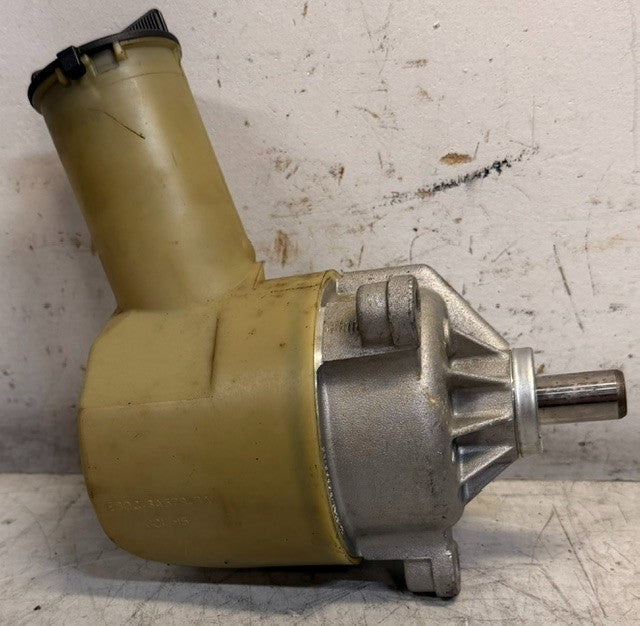 Remanufactured Power Steering Pump With Fluid Reservoir RF-D8AC-3D609-AB