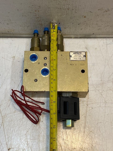 Vickers MCD-3740 Hydraulic Valve REV 2 633 | 02-178063 12VDC