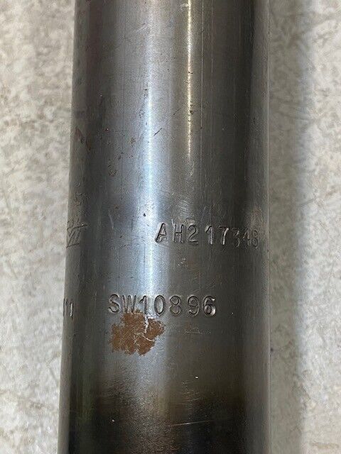 Hydraulic Lift Assist Cylinder AH217348 | 04041139 | SW10896