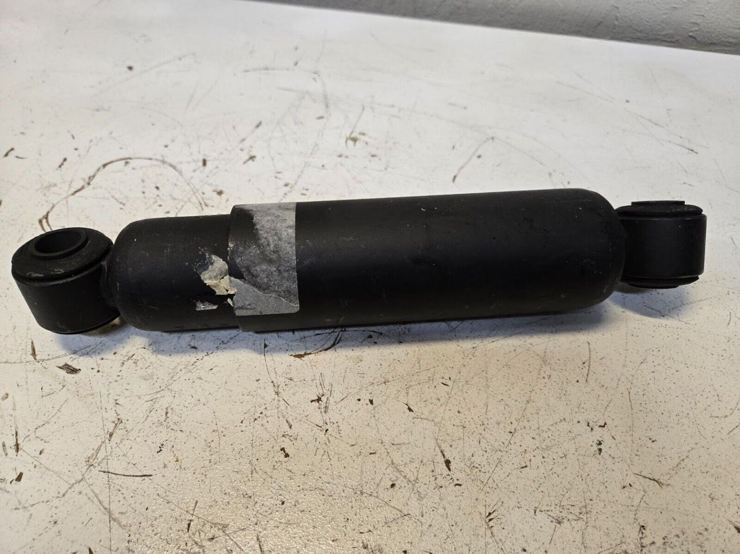 Hendrickson A-20002 Shock Absorber Q14115 | Q14114