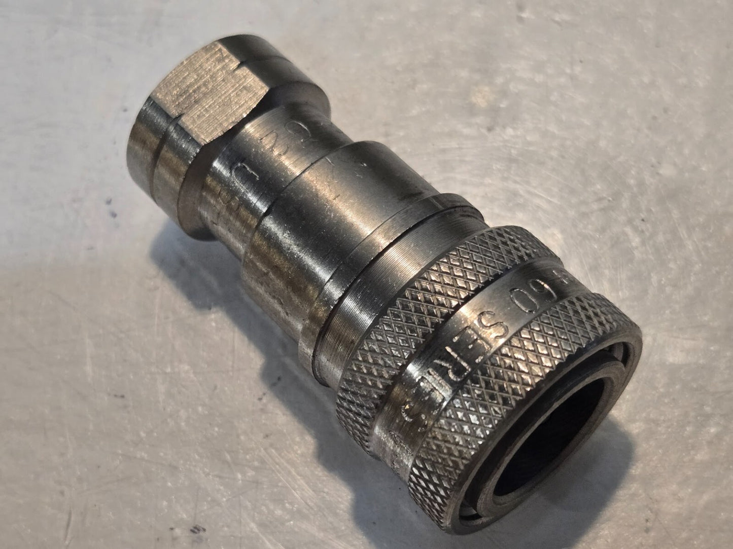 Parker 60 Series SH2-62 Stainless Steel Hydraulic Quick Disconnect Fitting 1/4"