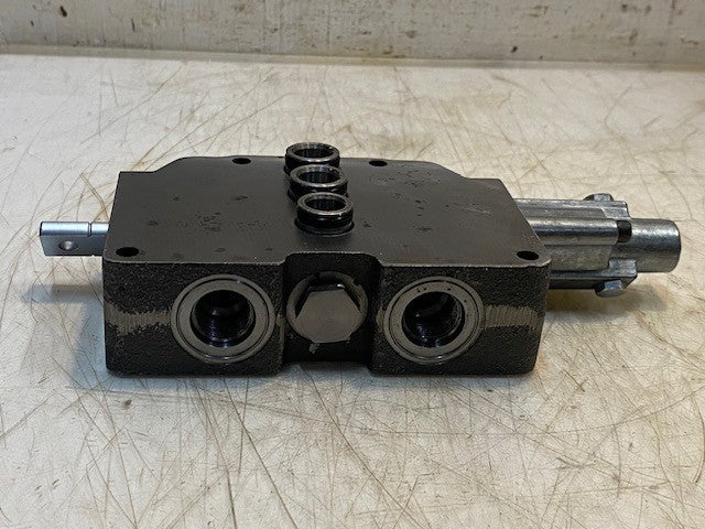 Sauer Danfoss Hydraulic Sectional Valve for John Deere 1681-400R | 156B7006