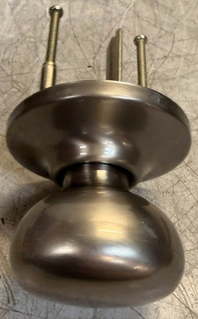 Yale Horizon Design 100H Passage Door Knob HS43103N02 For Hall Closets