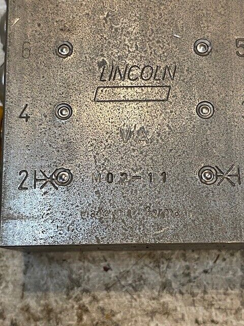 Lincoln Lubricating Block Metering Device VA M02-11