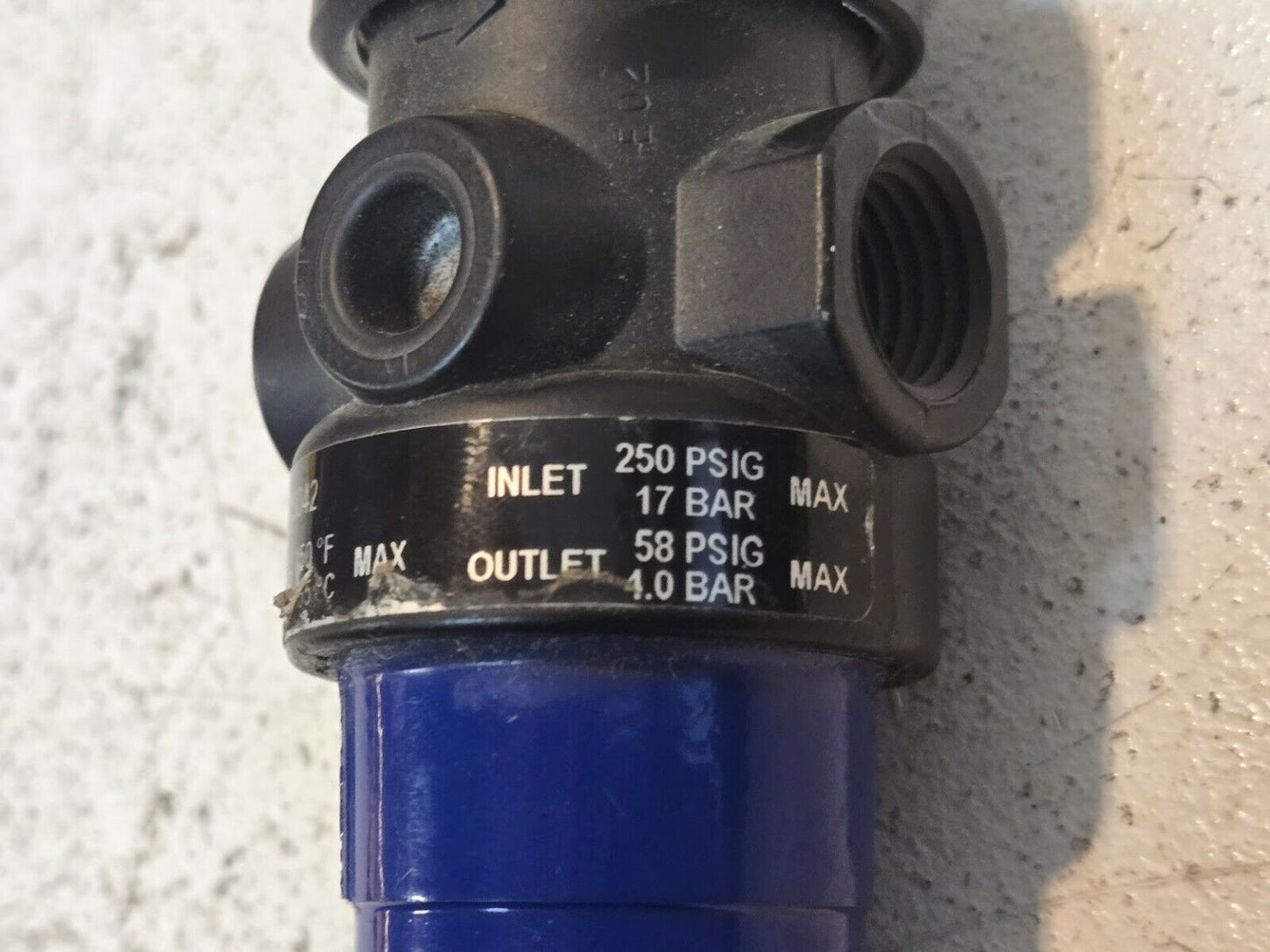 Filter Regulator 313042 | 250 PSIG Max Inlet 58 PSIG Max Outlet 150 F Max Temp