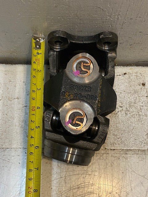 Spicer CV Head 02-26-309 | N37 | 109 | M2 | 7" Long 4" Wide