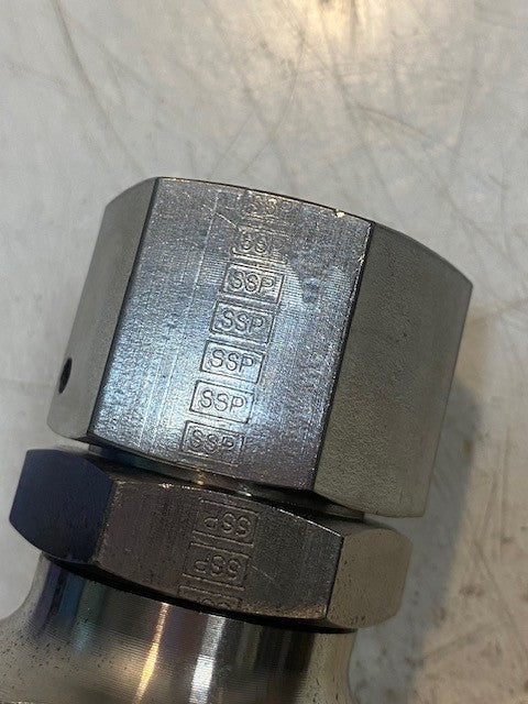 Female Tube Pipe Swivel Fitting SSP 316 | UZM | WLZ | 4" Tall 31mm ID 44mm OD