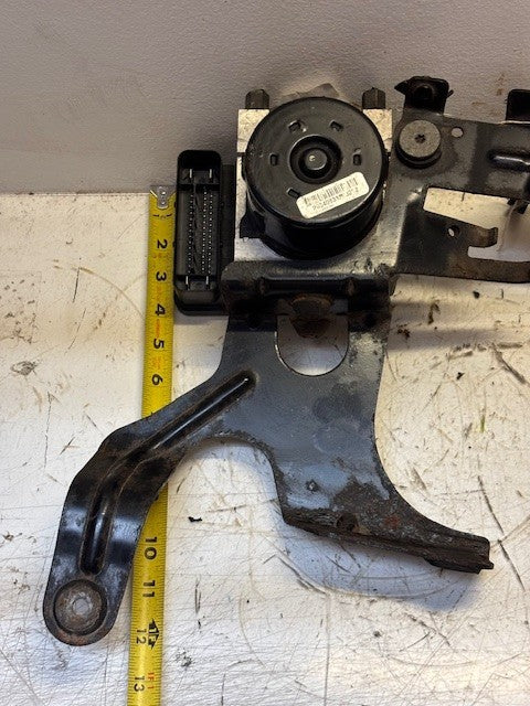 2006 Jaguar ABS Controller with Bracket | 5W93-2C405 | 10.0926-1006.3