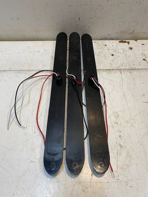 3 Quantity of Tecniq Inc Model T10 Trailer Lights Clear (3 Quantity)