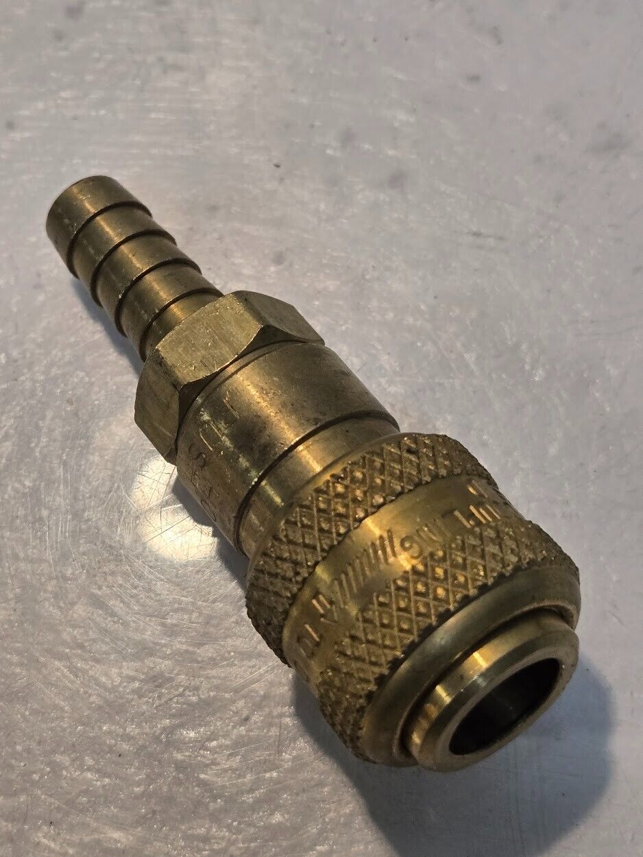 20 Quantity of Perfecting Coupling 850486 Series D Quick Connectors (20 Qty)