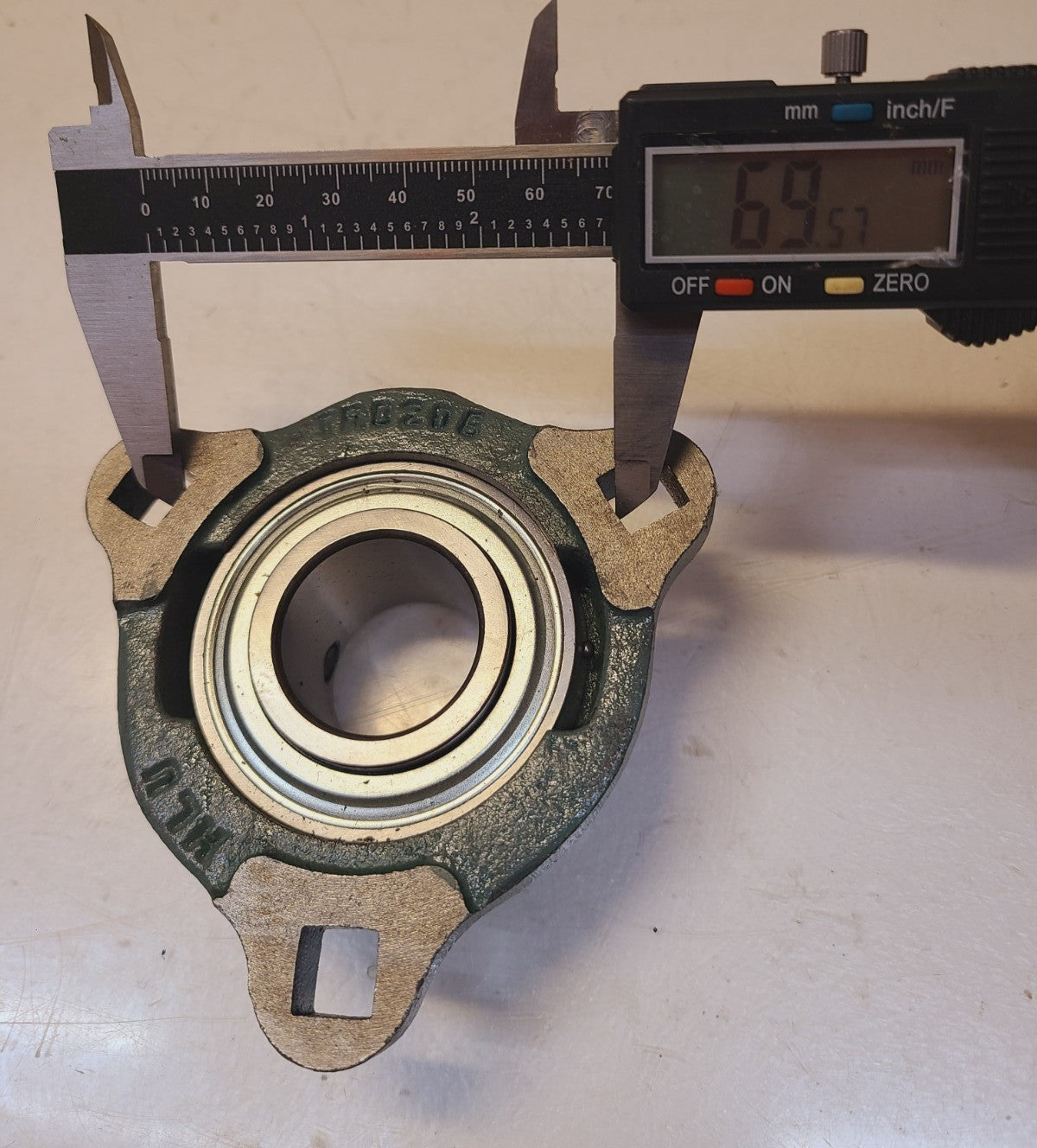 HLU Hi-Light 3-Bolt Flange Bearing SBTRD206-19GH | 10.103
