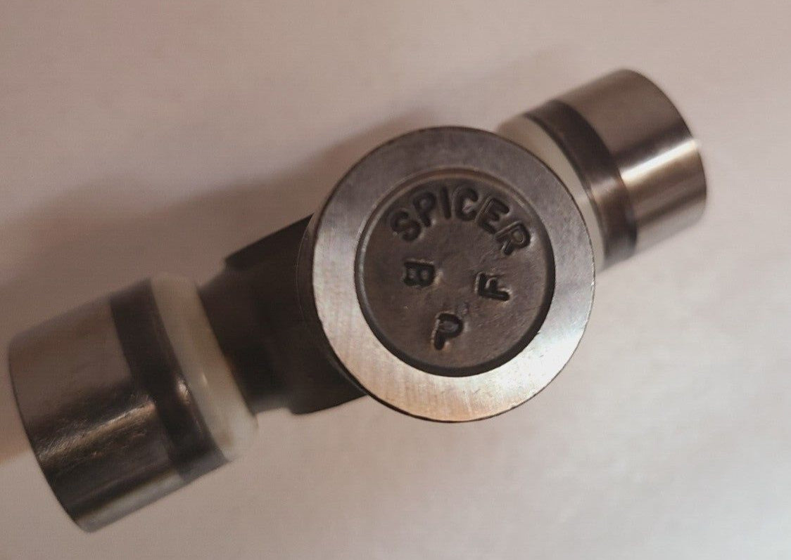 Genuine GM Rear Axle Universal Joint 89040243 SPR 539