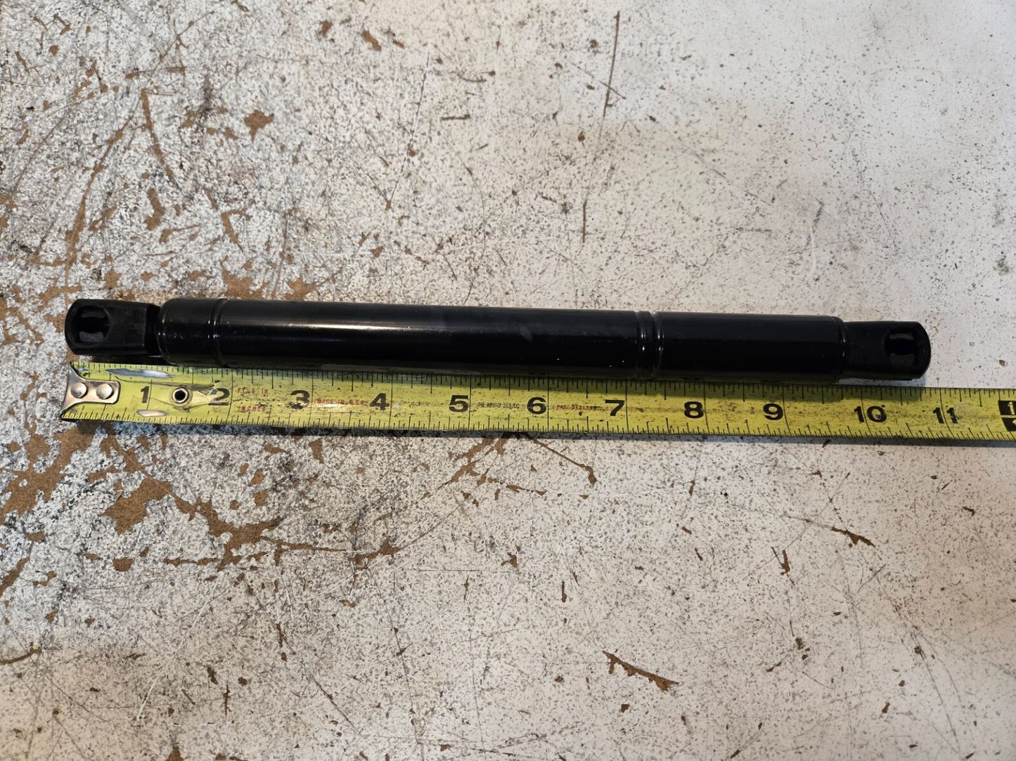 Paccar P3766 Upper Bunk Dampener 14965AA | 305 12