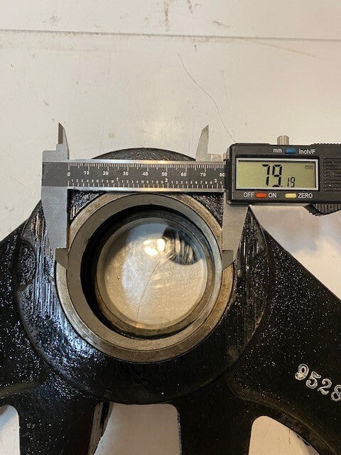 Axle Support Bracket 9528323 | 9528324 | 16" Wide 4" Deep 8" Tall 79mm Bore