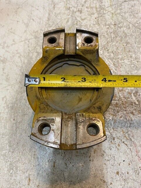 4-Bolt 24-Spline Yoke 64mm Bore 80mm OD 6" Long 4-1/4" Wide 4-1/4" Tall