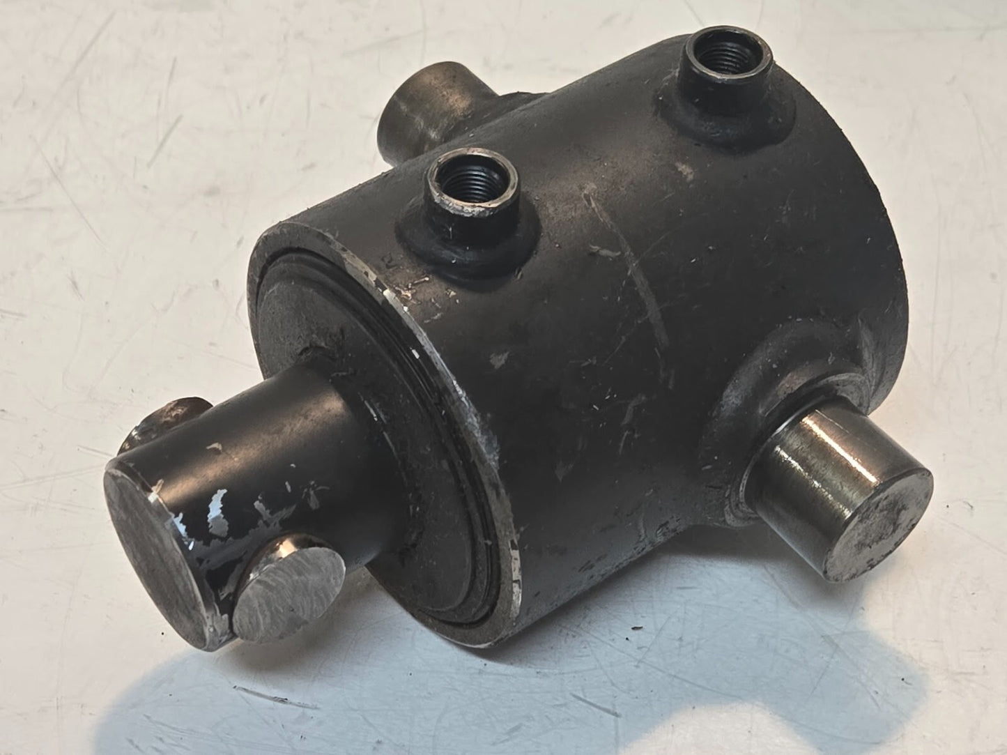 Hydraulic Steering Cylinder 540-064/400 for Raymond | 1/4" FPT connections