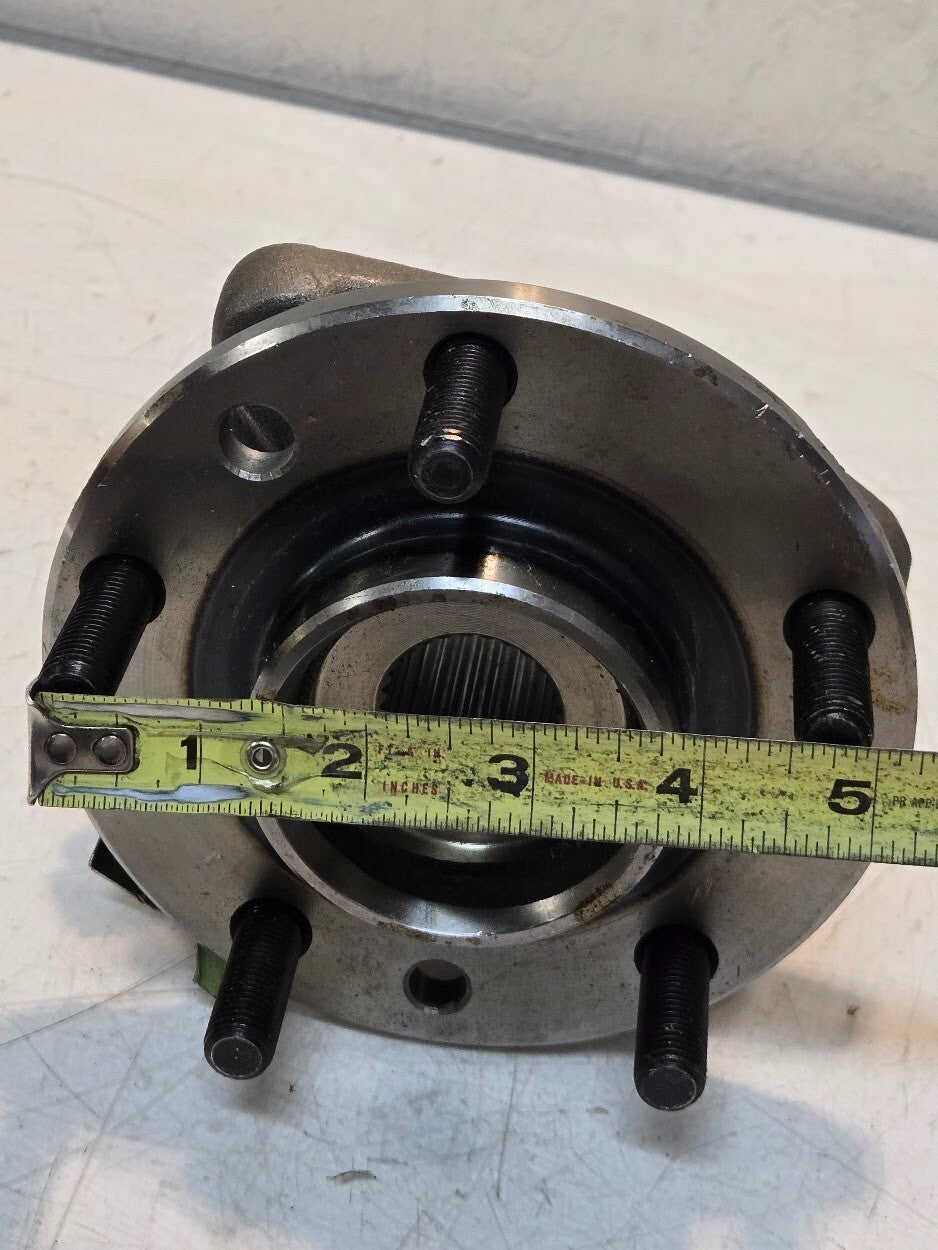 Hub with ABS Sensor DACF1124KDS | 3124 | 5 x 4.75" Bolt Pattern | 27 Spline