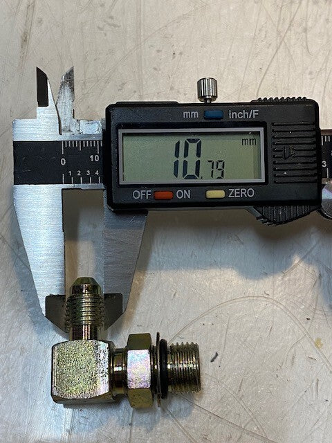 36 Quantity of 90 Degree Elbow Check Valve Caliper Fittings 11mm Thread (36 Qty)