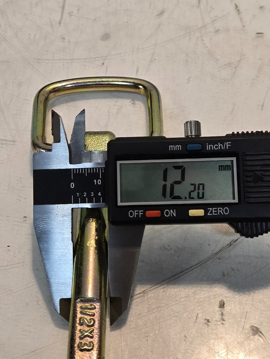 Flip Adapter for EZ-Carrier with Pins and Reflectors | 1-1/4" x 10" Shank