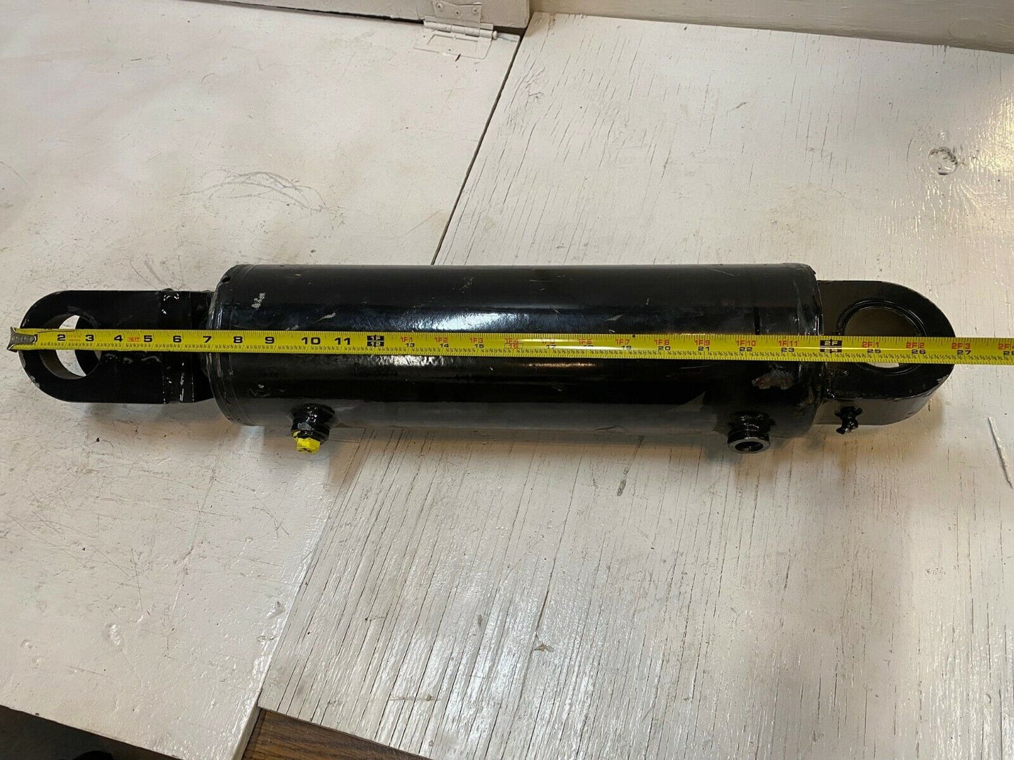 Heavy Equipment Hydraulic Cylinder 29" Long Compressed 5-3/4" Diameter