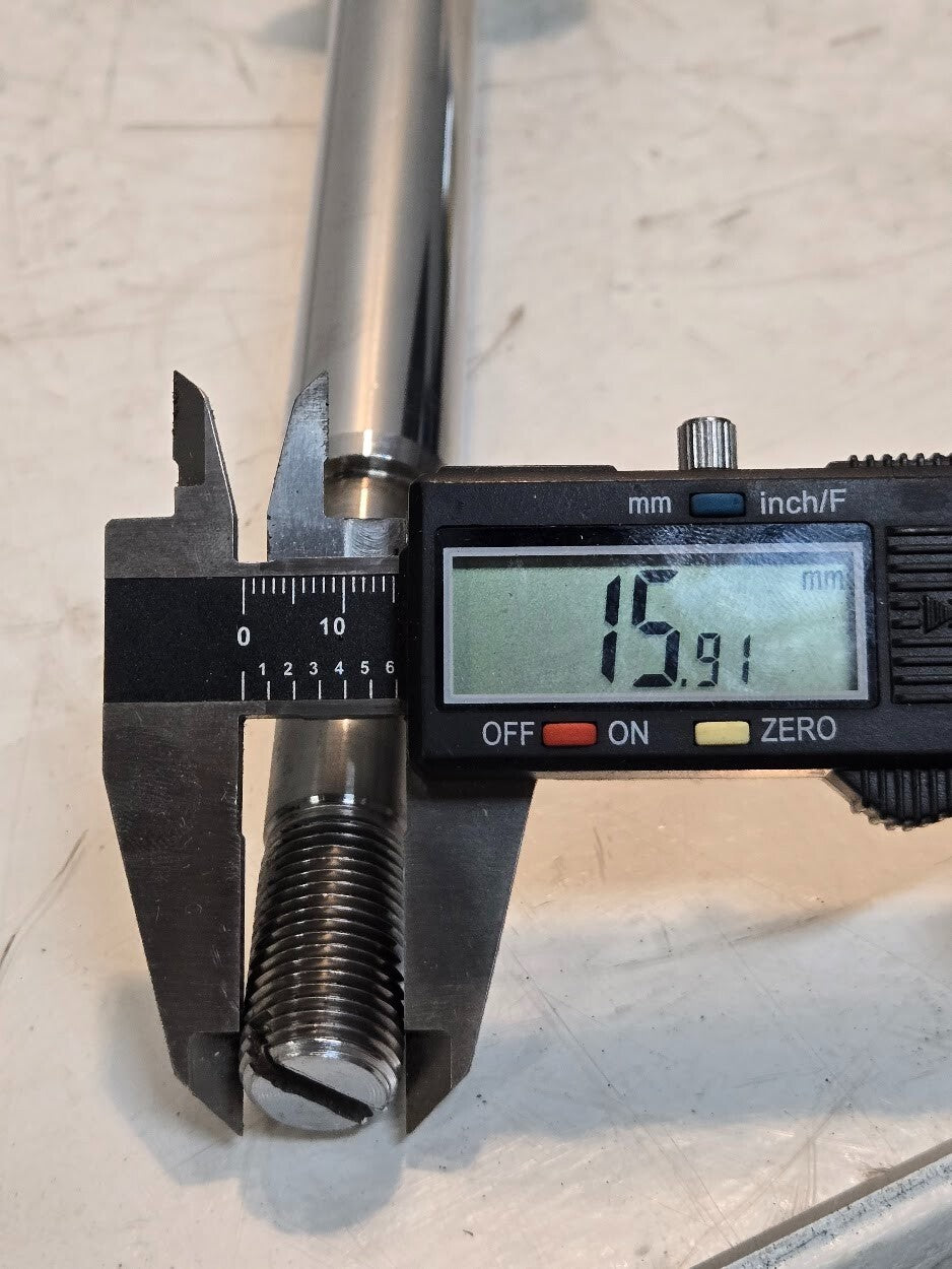 KYB GR-2 Gas Strut 235005 | YG31 | 25" Overall Length | 15.9 mm Threaded End