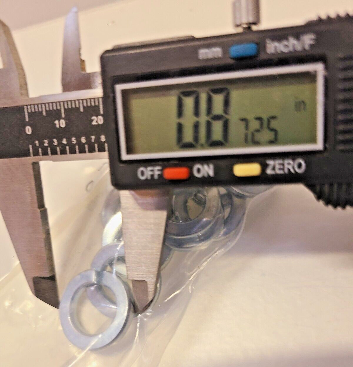 64 Qty. of Split Lock Washers 318BX | 1KP727 | 1765HX (64 Qty)