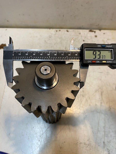 Sun Planetary Gear Prop Shaft Pinion Shaft 11" L 20-Teeth 93mm Big End 66mm End