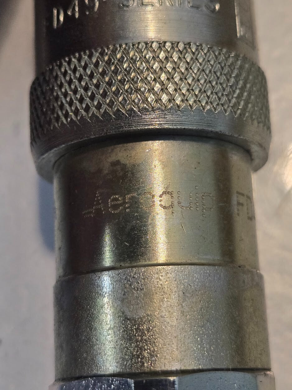 Aeroquip FD49 Series 2929 3/8" Quick Disconnect Hydraulic Valve 1/2" FNPT Ends