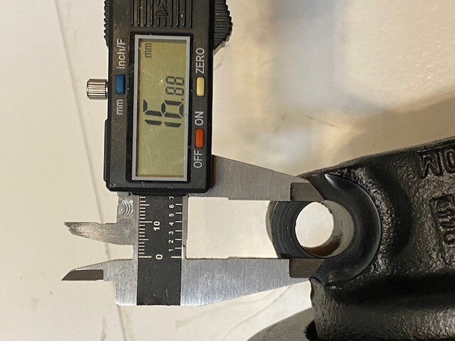 Bottom Track Roller for Excavator 0449A0M | 0449 | L37 | 11-1/2" Long