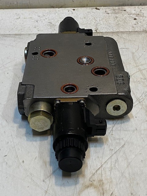 Bosch Hydraulic Valve 0521610809 | 0521610809-390 | 703480 | 809