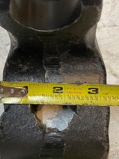 End Yoke 1-3/8" Shaft x 6 Spline Bore 1-1/2" Side Holes