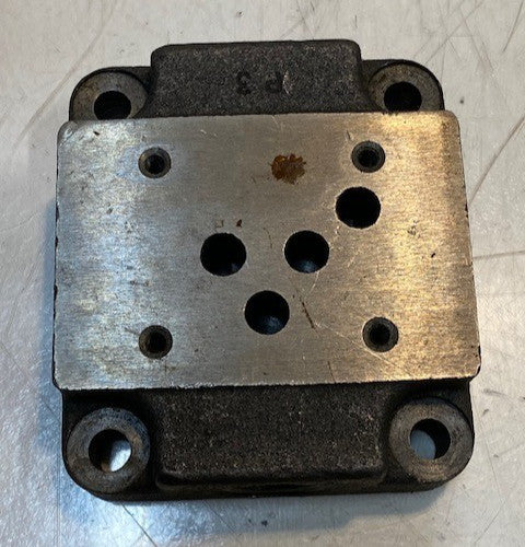 Vickers Hydraulic Valve Block Subplate 4-1/2" x 4" x 1-1/2" 17mm Bore