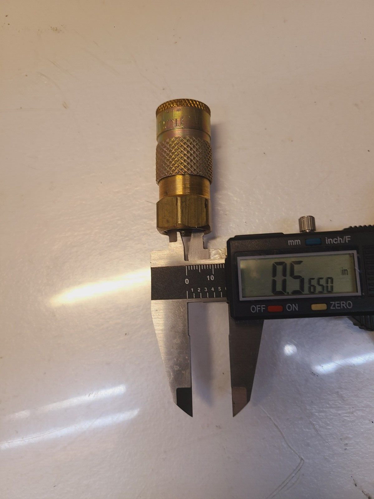 5 Qty. of Milton Kwik Change "T" Style Couplings 3/8" MNPT Brass (5 Qty)