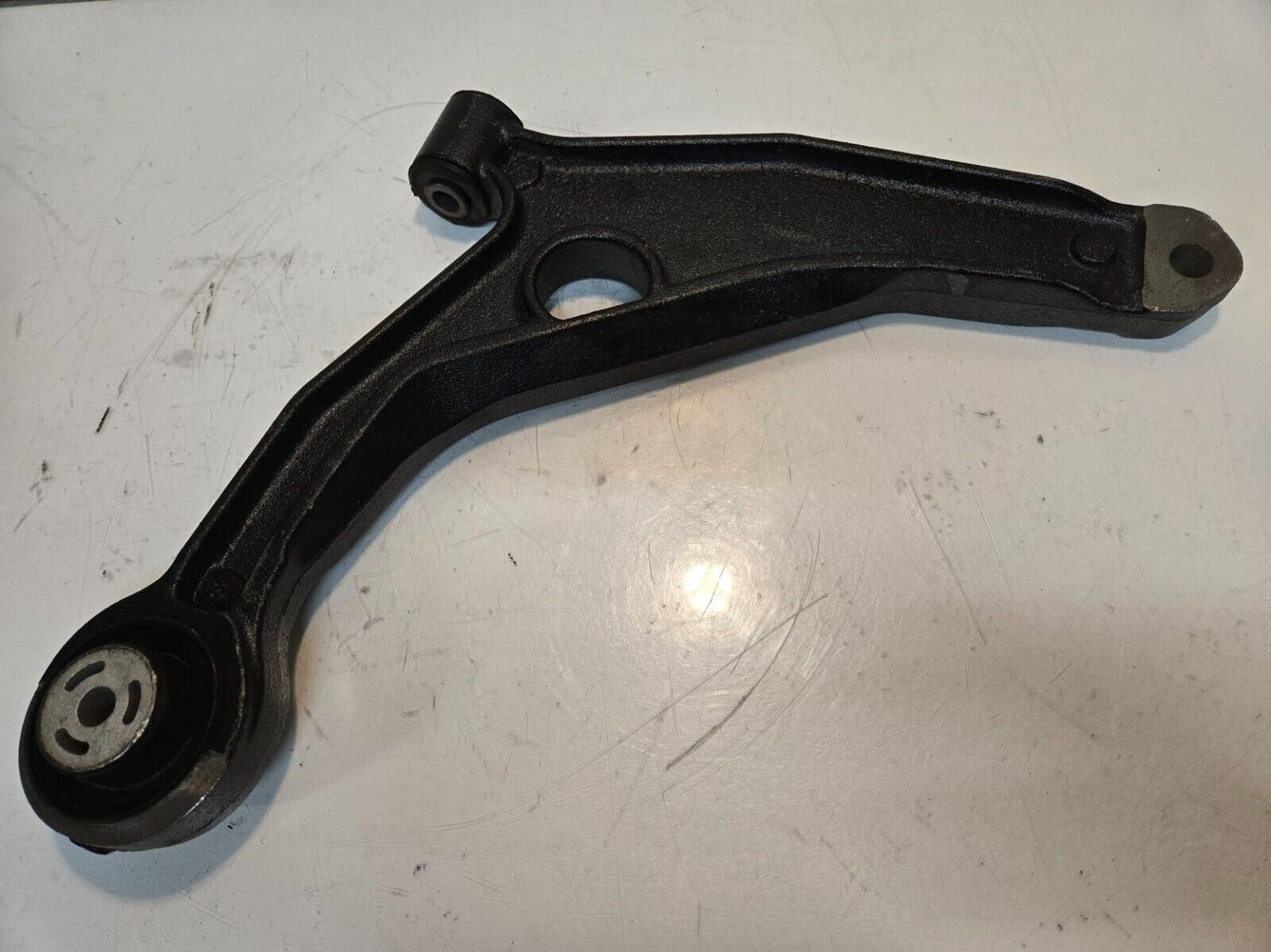 Lower Right Side Control Arm SPN032176 RH 171 0314 W4 for Chrysler Sebring