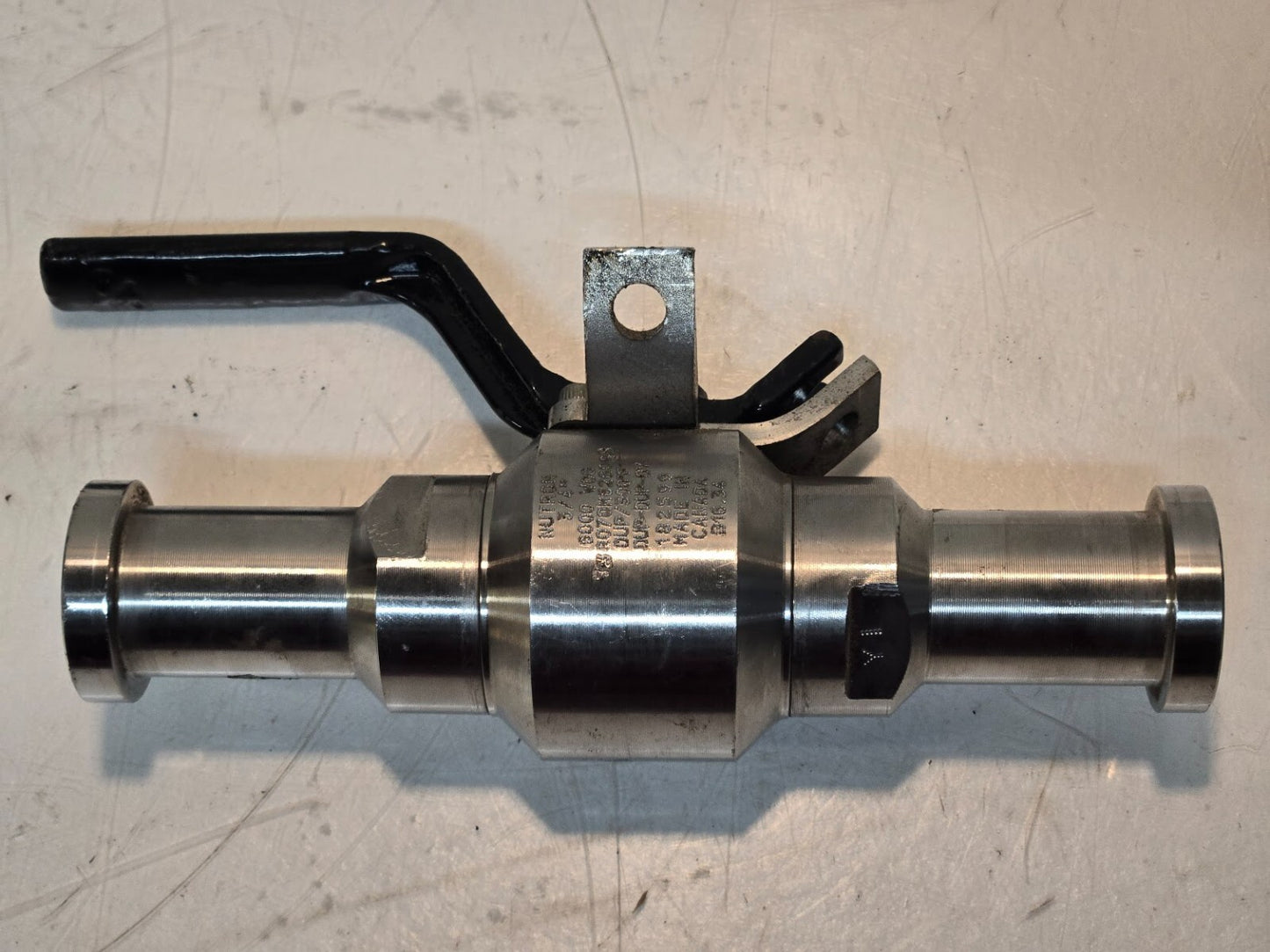 Nutron Reduced Port Ball Valve 3/4" 6000 WOG T3R07QM6260RS | 182599 | B16.34