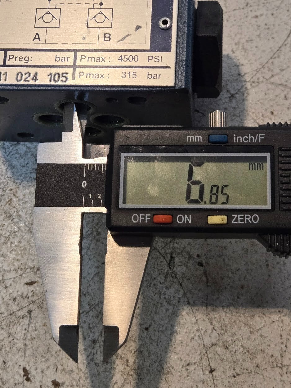 Bosch Manifold Check Valve 0 811 024 105 | 872 | Max Pressure 4500 PSI 315 Bar