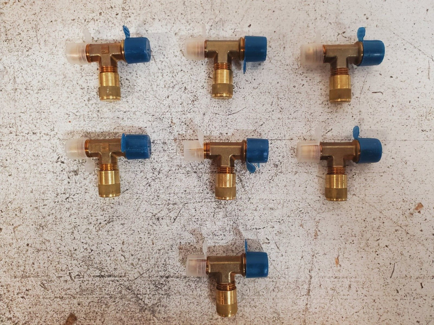 7 Quantity of Compression Brass Tee Fittings 3/8"x3/8"x1/2" (7 Qty)