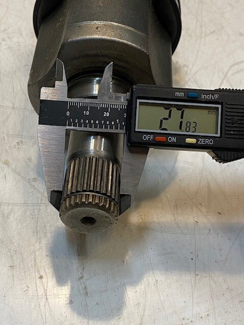 Drive Shaft NTN95LAC 25-1/2" Long 22mm End 26mm Shaft 28mm End 26-Spline